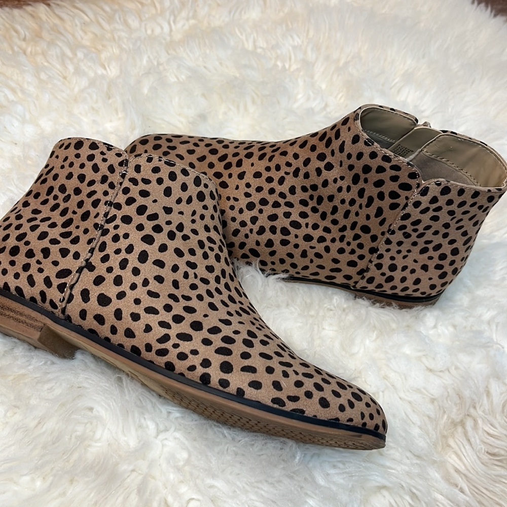 3/$25 Girls animal print booties